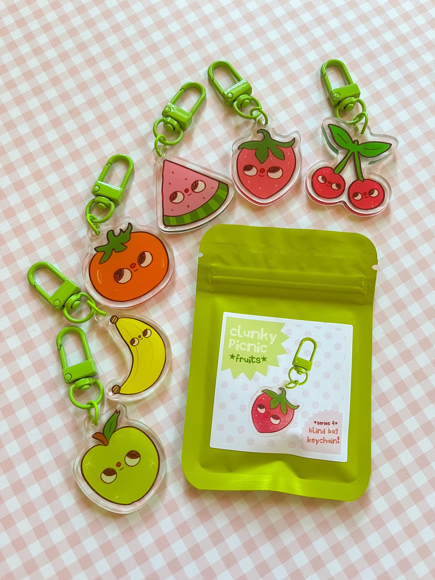 ~CLUNKY FRUITS~ MINI KEYCHAIN! MYSTERY BLIND BAG!