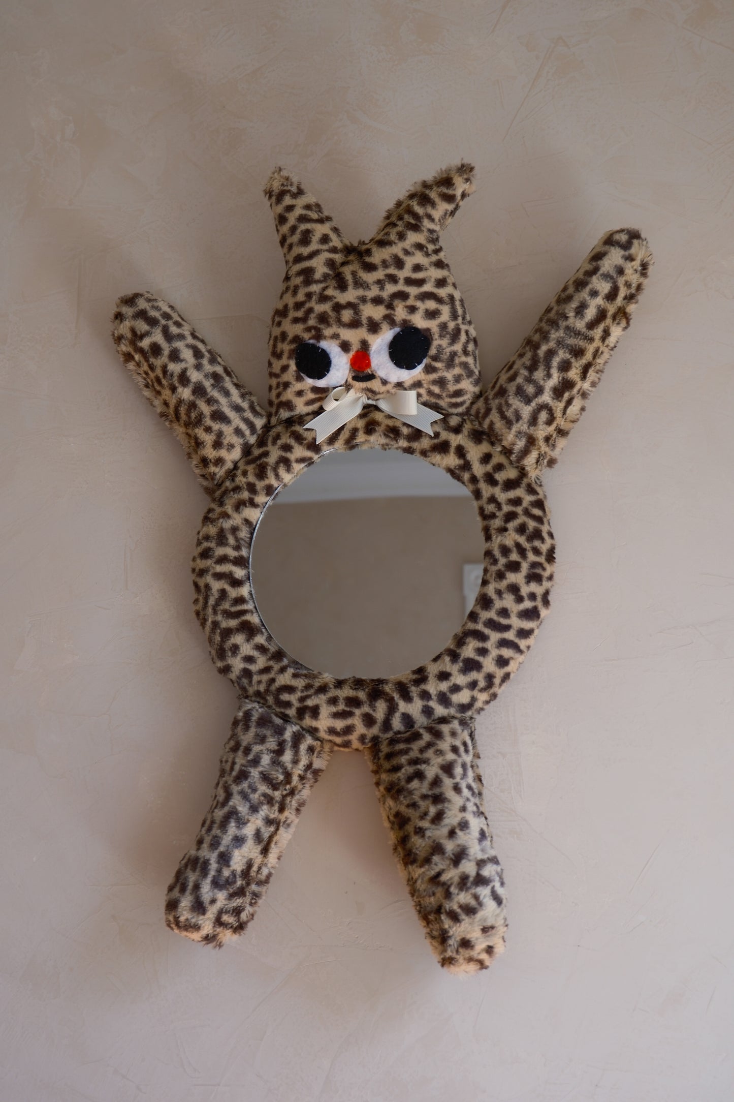 Cheetah With White Bow• Clunky Picnic Plush Mirror