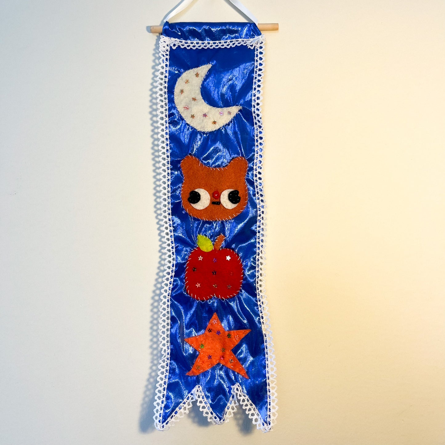 Little Bear & the Apple Orchard ~ Clunky Wall Hanging