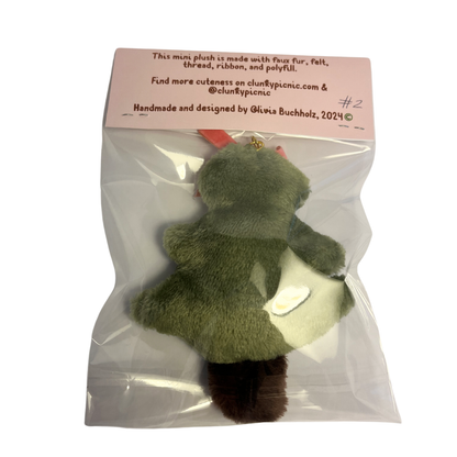 Tree-on-the-go! #2 - Clunky Plush Keychain