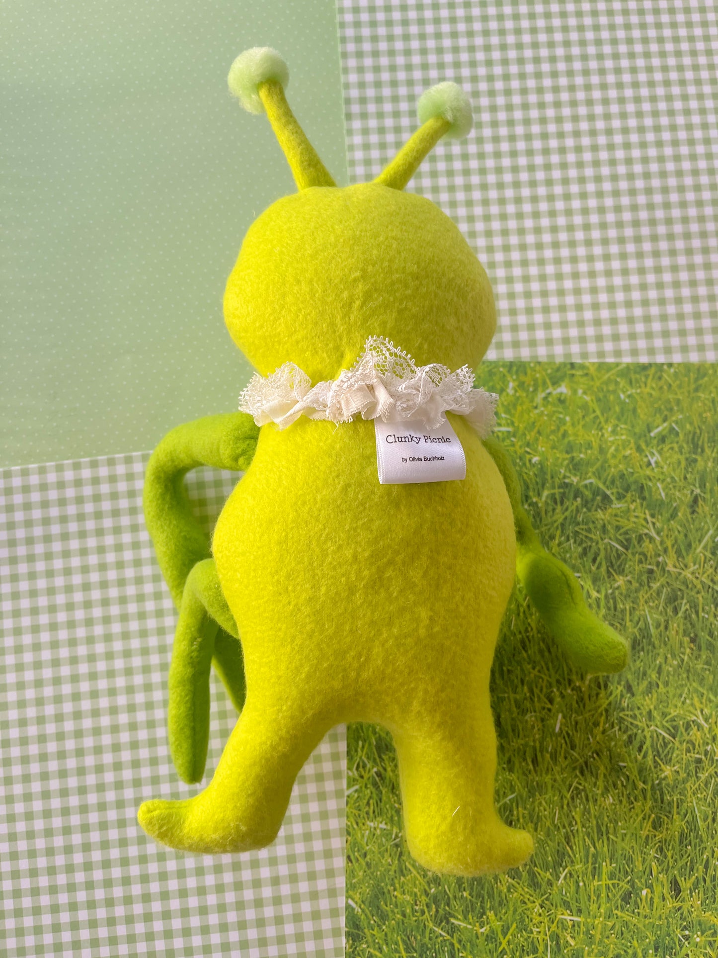 #1 Melon Mantis - Clunky Plush Collectible