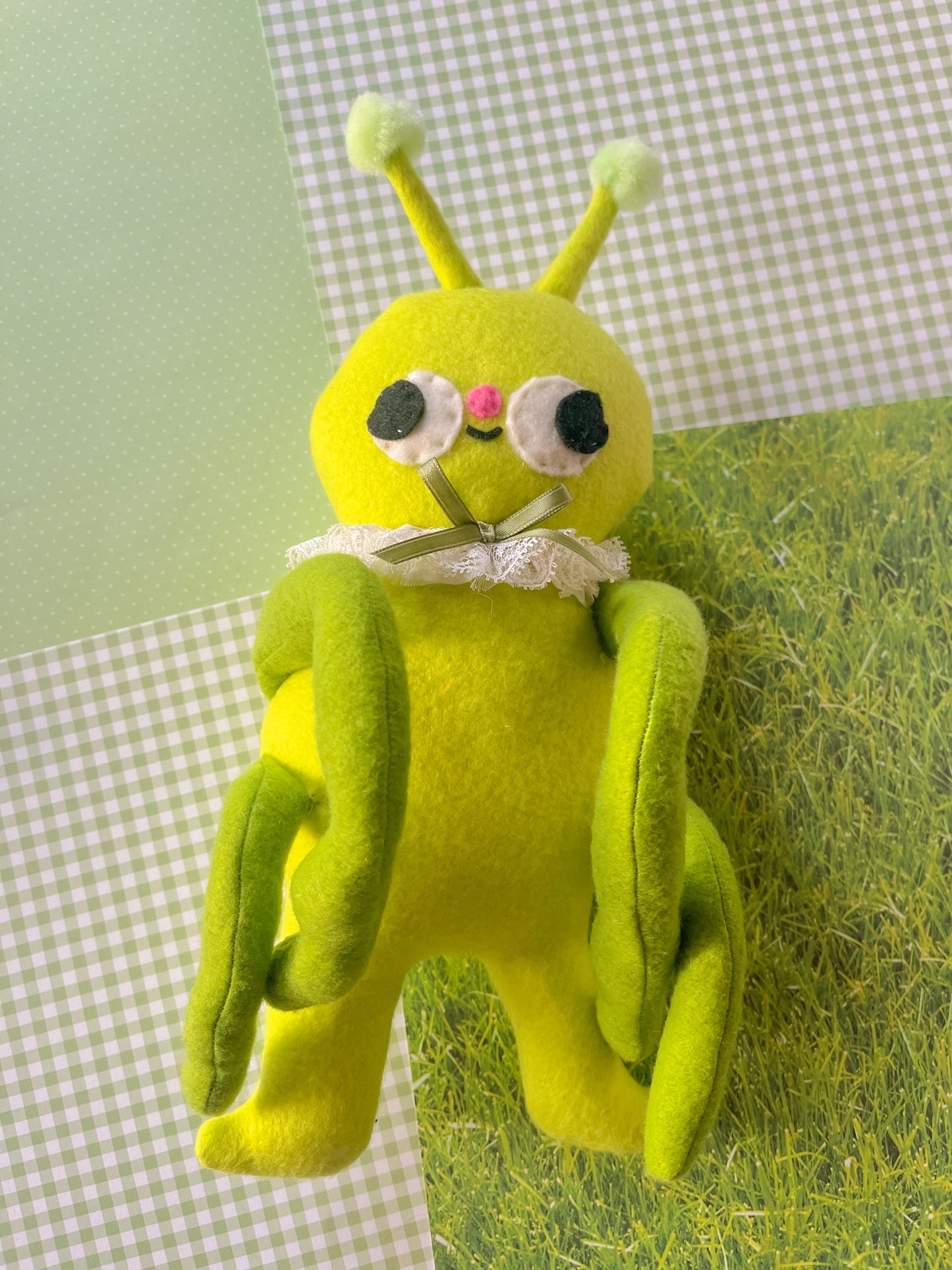 #1 Melon Mantis - Clunky Plush Collectible