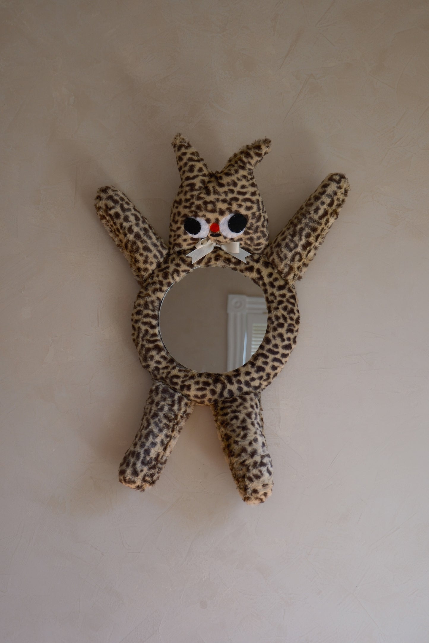 Cheetah With White Bow• Clunky Picnic Plush Mirror