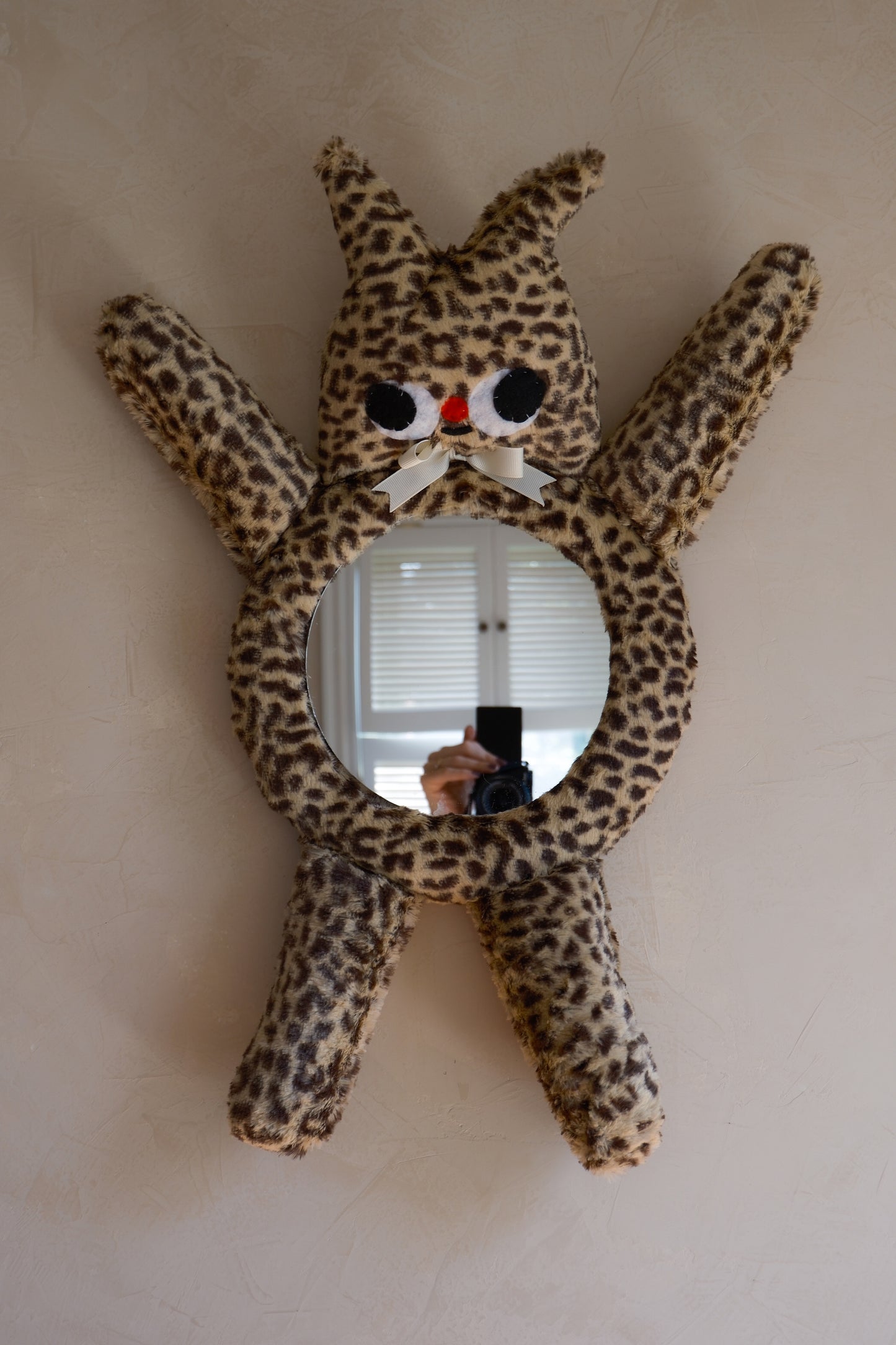 Cheetah With White Bow• Clunky Picnic Plush Mirror