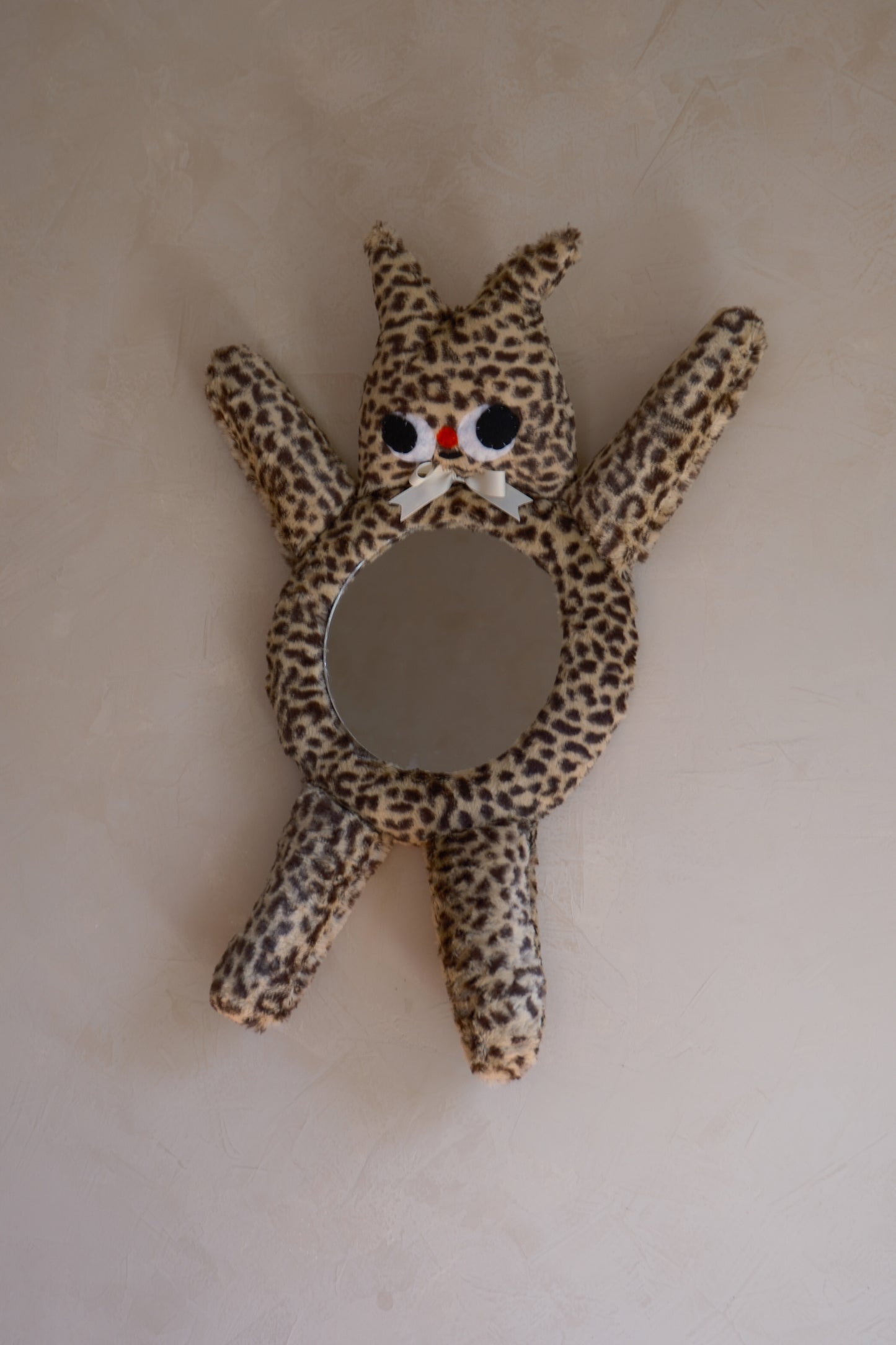 Cheetah With White Bow• Clunky Picnic Plush Mirror