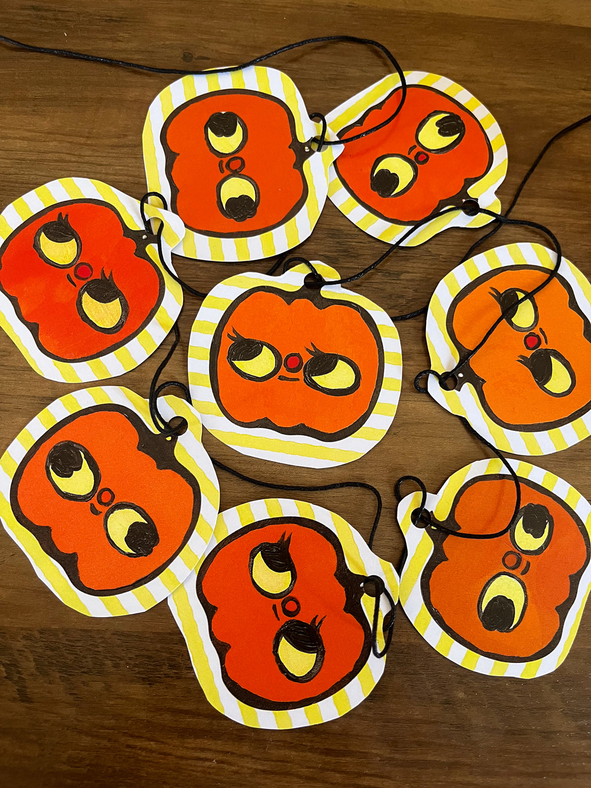 DIY Pumpkin Garland