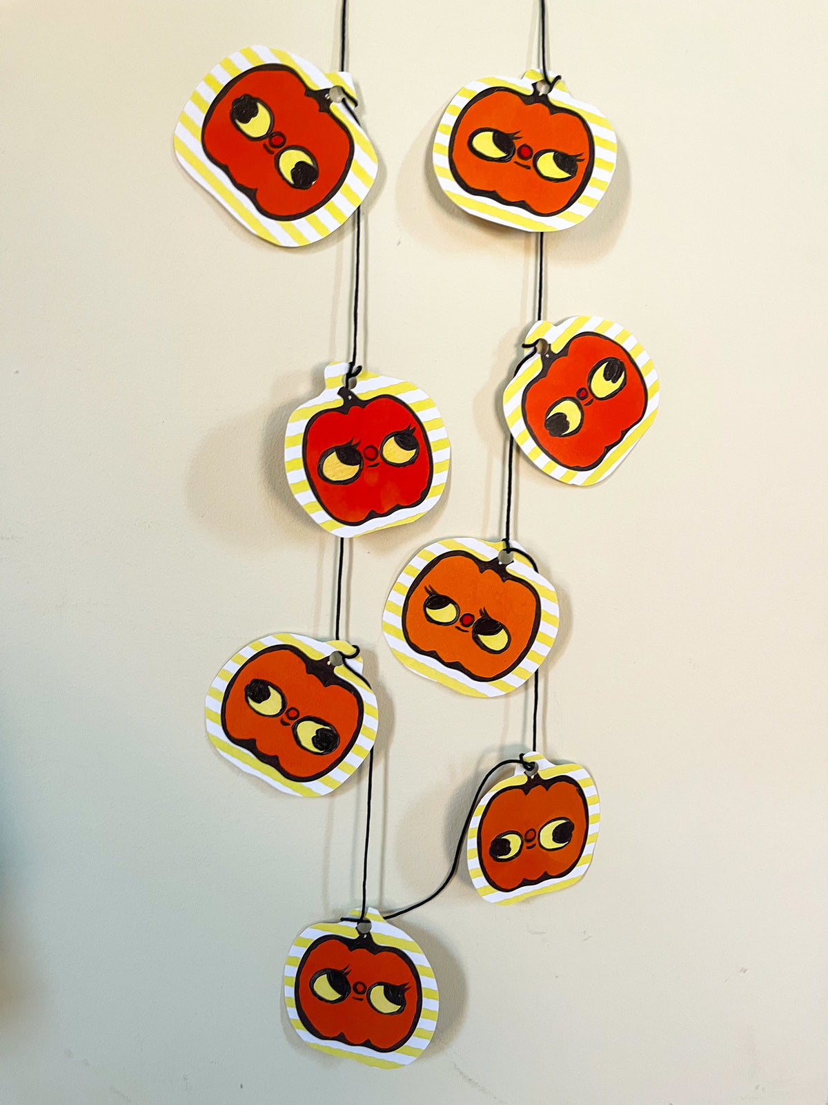 DIY Pumpkin Garland