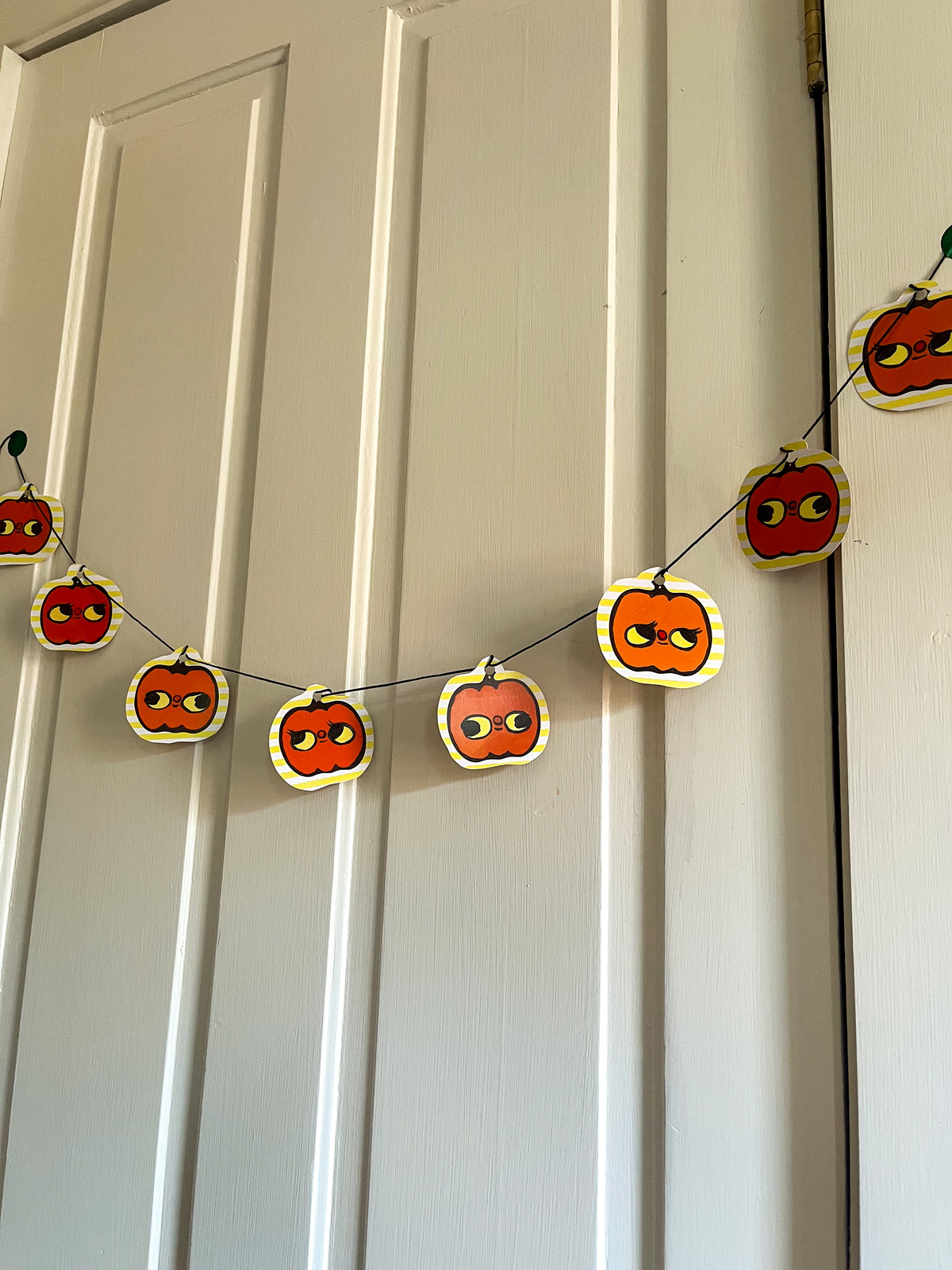 DIY Pumpkin Garland