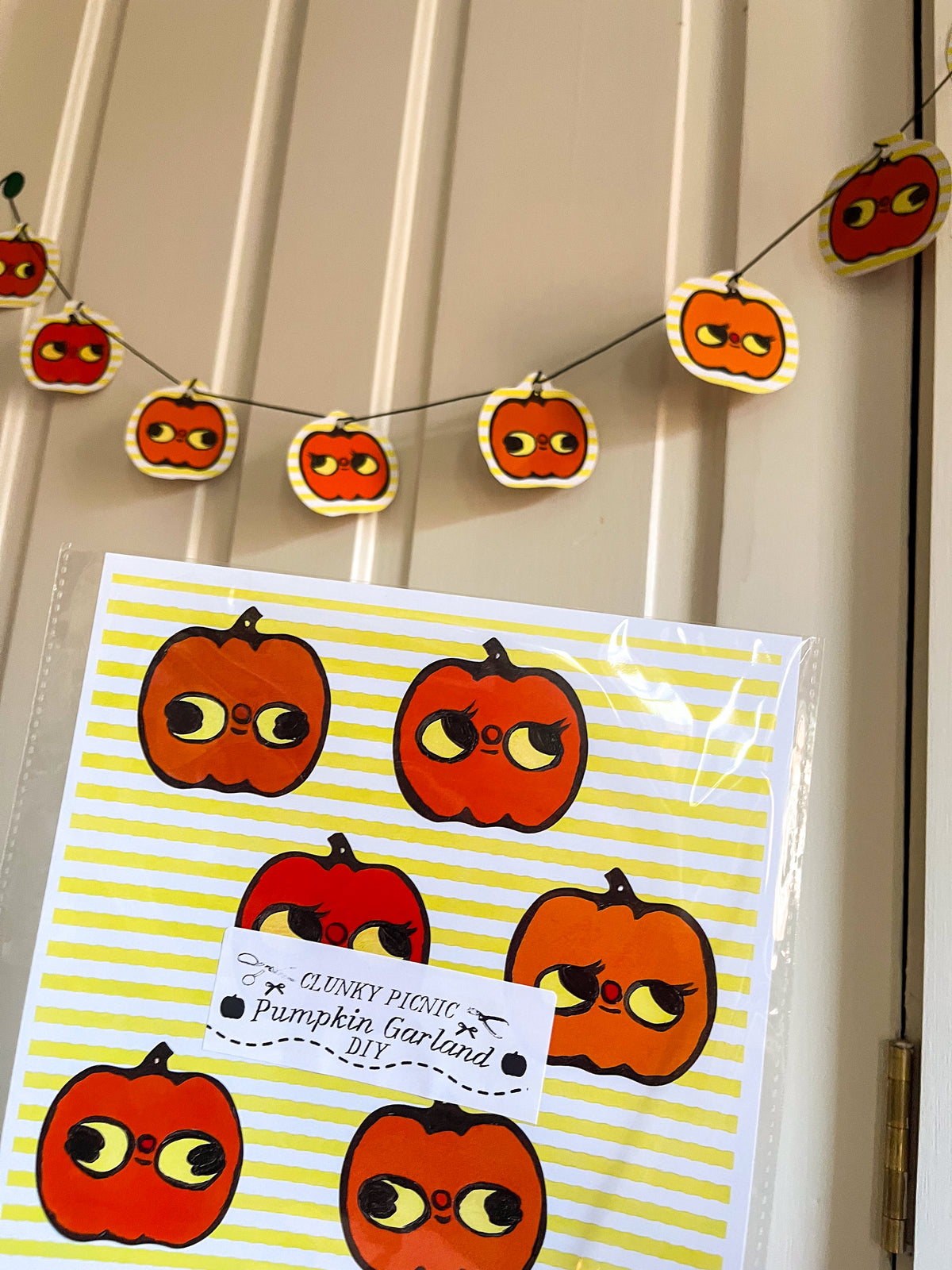 DIY Pumpkin Garland